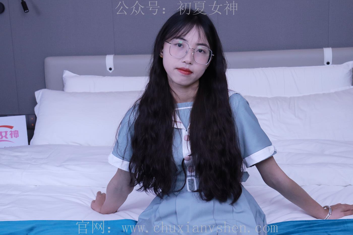 初夏女神 NO.008 雪糕 浅蓝色JK裙搭配小白鞋[135P/1V/4.29GB]