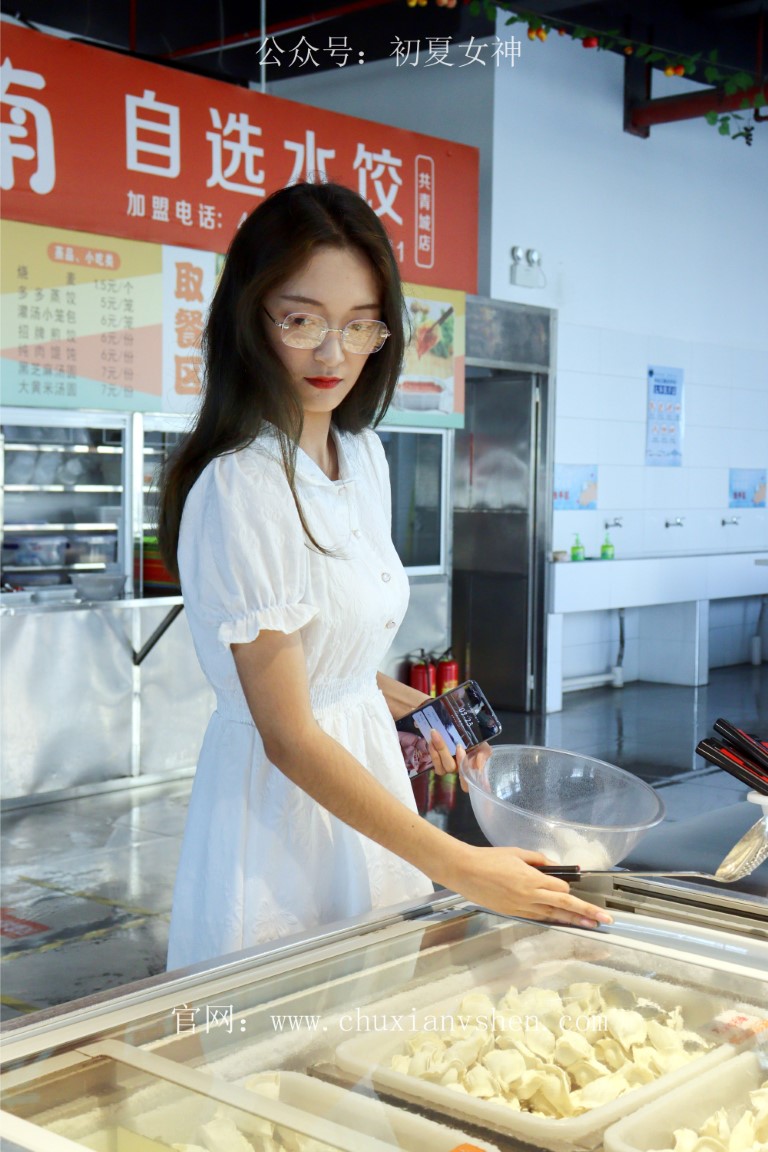 初夏女神 NO.004 邻家女孩校园生活篇-肉丝帆布鞋