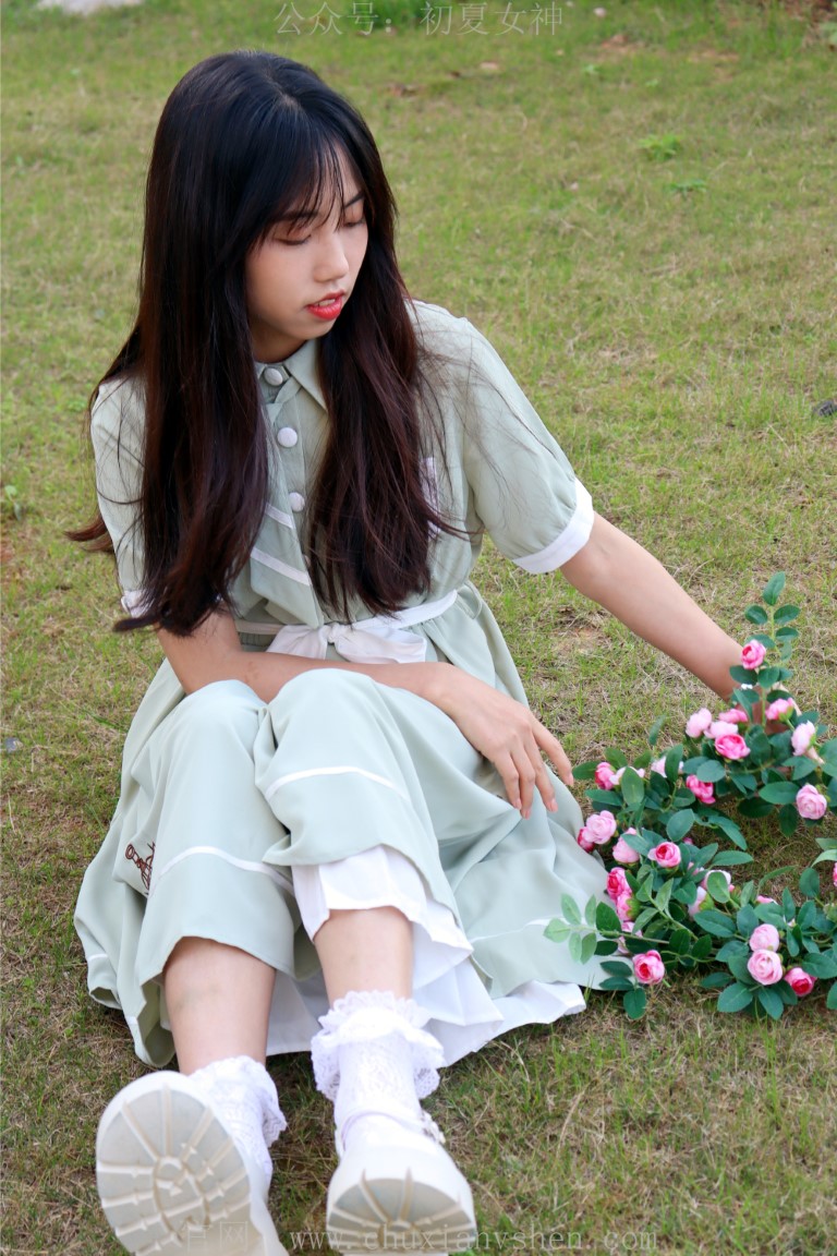 初夏女神 NO.002 雪糕~法式复古连衣裙搭36码白皮鞋