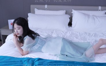 初夏女神 NO.009 念念 绿野仙踪M码连衣裙搭回力球鞋[120P/1V/5.53GB]